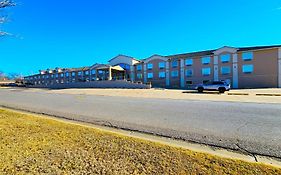 Fairbridge Inn & Suites Canadian